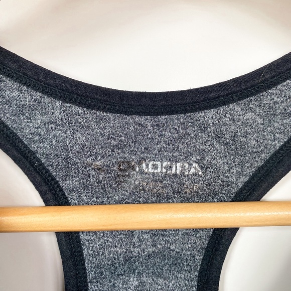 5/$50 🌷🌼🌿 DIADORA Grey Racerback Sports Bra Size S - Picture 2 of 6